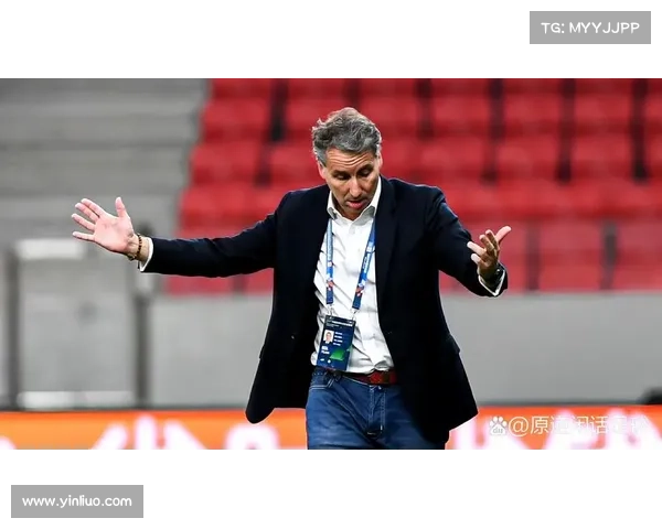 小卢卡斯在巴黎长期担任替补的原因与战术定位和竞争压力解析